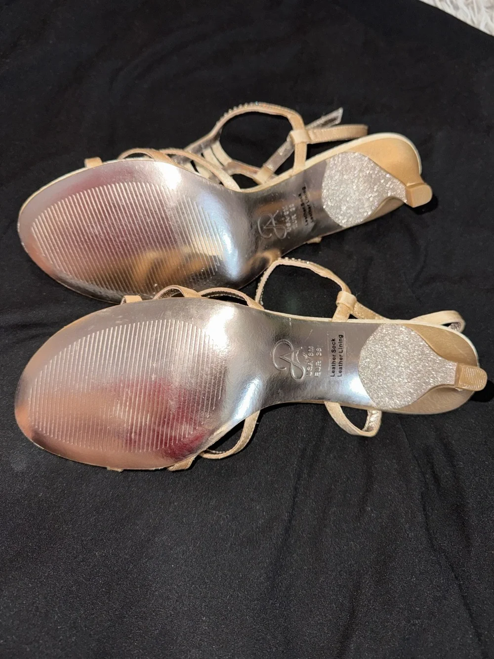 Adrianna Papell Gold Rhinestone T-Strap Sandals Leather Size 8M